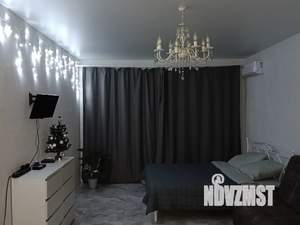 Студия квартира, посуточно, 33м2, 2/9 этаж