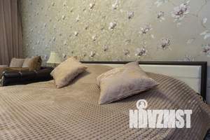 2-к квартира, посуточно, 55м2, 2/17 этаж