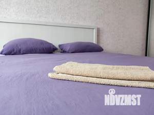 2-к квартира, посуточно, 65м2, 13/21 этаж
