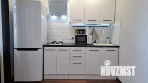 1-к квартира, посуточно, 40м2, 3/9 этаж