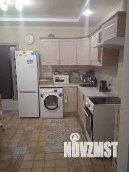 Студия квартира, посуточно, 34м2, 1/4 этаж