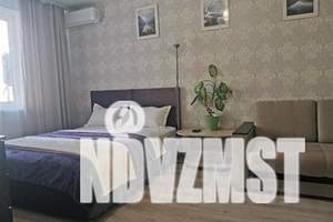 1-к квартира, посуточно, 38м2, 8/13 этаж