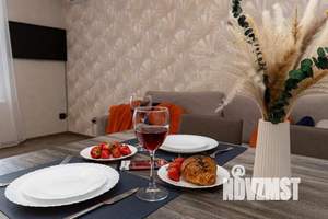 1-к квартира, посуточно, 43м2, 1/1 этаж