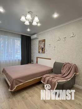 1-к квартира, посуточно, 40м2, 1/18 этаж