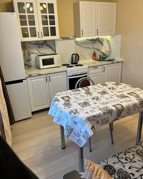 1-к квартира, на длительный срок, 60м2, 3/17 этаж