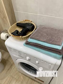 Студия квартира, посуточно, 30м2, 1/19 этаж