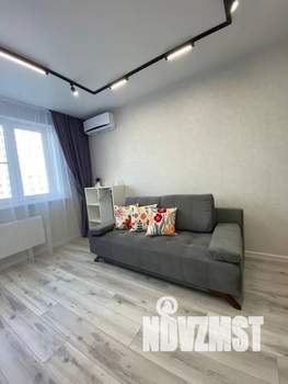 1-к квартира, посуточно, 36м2, 4/18 этаж