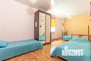 2-к квартира, посуточно, 55м2, 1/1 этаж