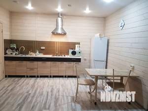 Студия квартира, посуточно, 36м2, 1/4 этаж