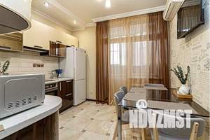 1-к квартира, посуточно, 40м2, 13/18 этаж