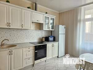 1-к квартира, посуточно, 40м2, 6/18 этаж