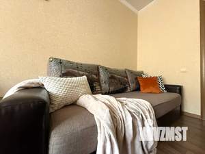 1-к квартира, посуточно, 40м2, 12/16 этаж