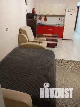 Студия квартира, посуточно, 33м2, 23/24 этаж