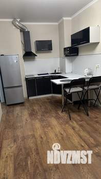 1-к квартира, посуточно, 40м2, 7/18 этаж