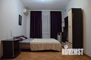 1-к квартира, посуточно, 37м2, 1/3 этаж