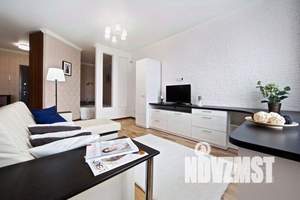 1-к квартира, посуточно, 41м2, 8/25 этаж