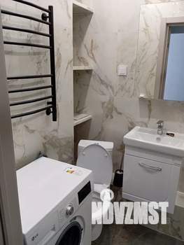 1-к квартира, посуточно, 40м2, 18/25 этаж