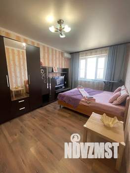 1-к квартира, посуточно, 38м2, 12/17 этаж