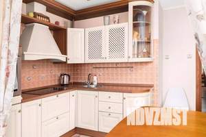 1-к квартира, посуточно, 46м2, 7/10 этаж