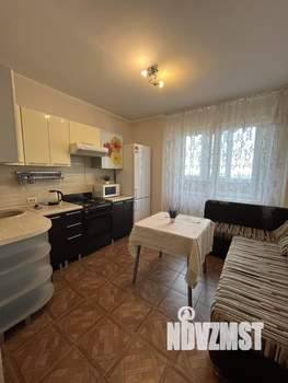 1-к квартира, посуточно, 36м2, 10/21 этаж