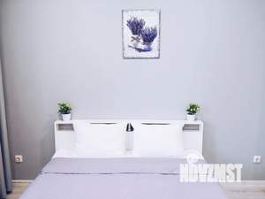 Студия квартира, посуточно, 35м2, 2/10 этаж
