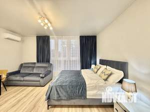 Студия квартира, посуточно, 35м2, 11/16 этаж