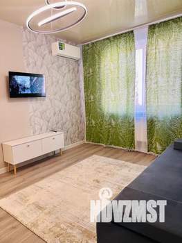 1-к квартира, посуточно, 35м2, 4/18 этаж