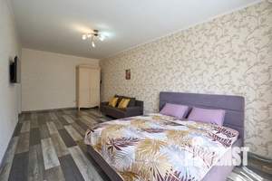 1-к квартира, посуточно, 54м2, 8/18 этаж