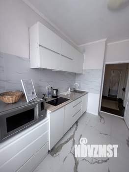 1-к квартира, посуточно, 35м2, 12/16 этаж