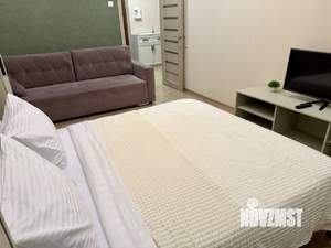 1-к квартира, посуточно, 43м2, 10/22 этаж