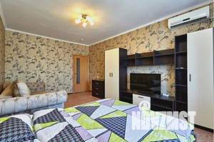 1-к квартира, посуточно, 43м2, 15/18 этаж