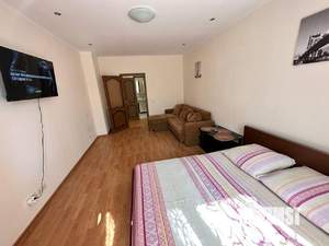 2-к квартира, посуточно, 65м2, 1/1 этаж