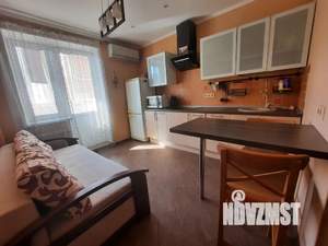 1-к квартира, посуточно, 40м2, 12/18 этаж