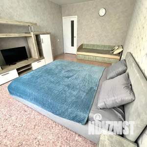 1-к квартира, посуточно, 43м2, 6/18 этаж