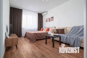 1-к квартира, посуточно, 38м2, 2/17 этаж