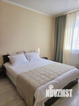 1-к квартира, посуточно, 38м2, 16/16 этаж
