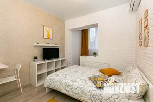 Студия квартира, посуточно, 25м2, 1/19 этаж