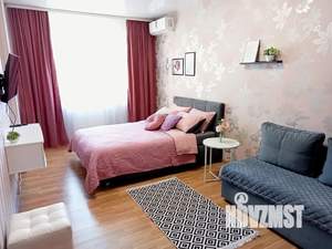 1-к квартира, посуточно, 40м2, 3/18 этаж