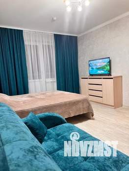 1-к квартира, посуточно, 36м2, 4/16 этаж