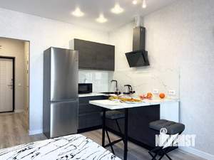 Студия квартира, посуточно, 28м2, 7/18 этаж