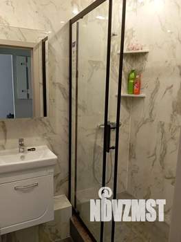 1-к квартира, посуточно, 40м2, 18/25 этаж