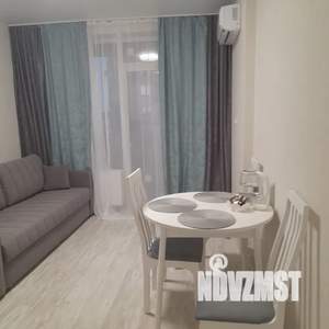 1-к квартира, посуточно, 45м2, 3/18 этаж
