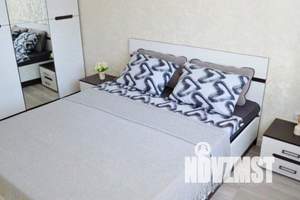 1-к квартира, посуточно, 45м2, 18/24 этаж