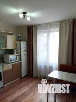 1-к квартира, посуточно, 40м2, 2/16 этаж