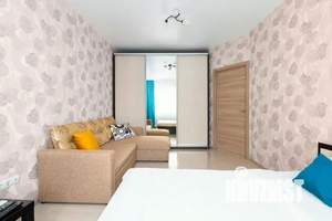 1-к квартира, посуточно, 42м2, 1/1 этаж