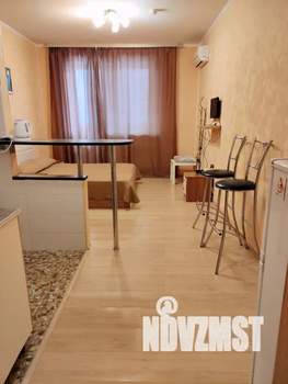 Студия квартира, посуточно, 28м2, 3/21 этаж