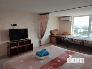 Студия квартира, посуточно, 34м2, 18/18 этаж