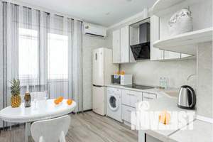 1-к квартира, посуточно, 36м2, 18/19 этаж