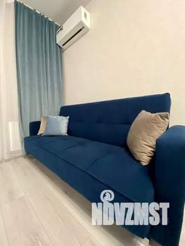 Студия квартира, посуточно, 42м2, 11/21 этаж