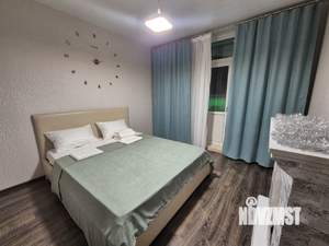 1-к квартира, посуточно, 42м2, 14/17 этаж